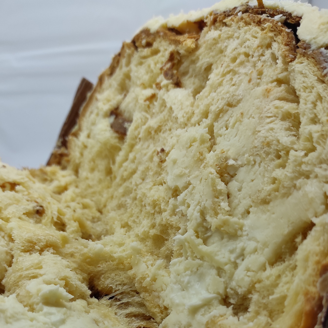 Panettone Raffaello farcito con crema al Cocco da 1.2kg