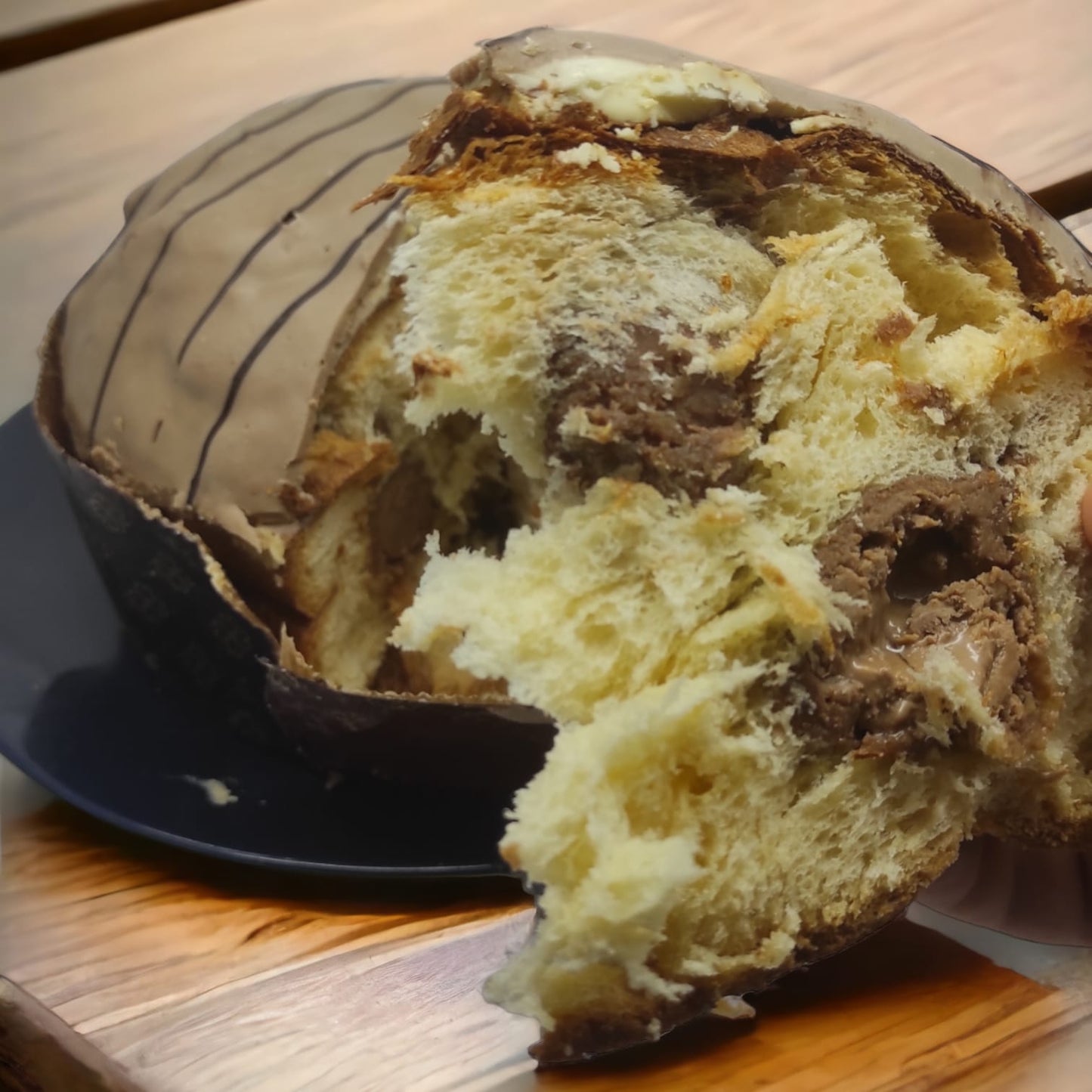 Panettone Bueno farcito con crema al gusto Bueno da 1.2kg