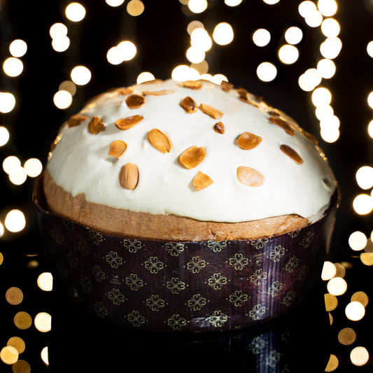Panettone Mandorla farcito con crema di mandorla da 1.2kg