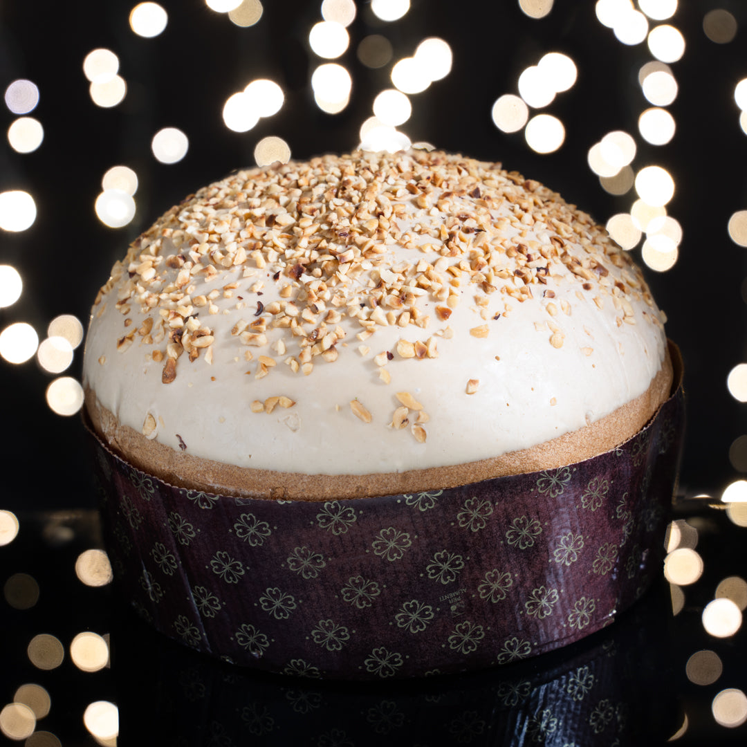 Panettone Nocciola farcito con crema di Nocciole da 1.2kg)
