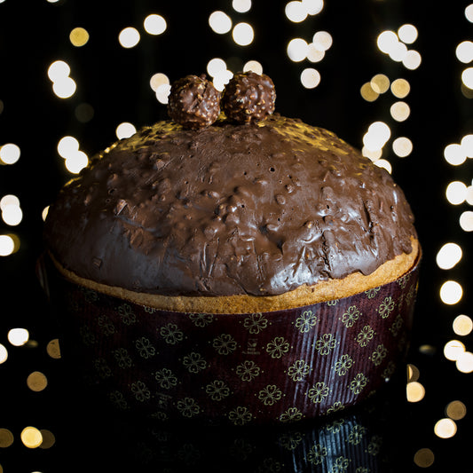 Panettone Rocher farcito con crema gusto Rocher da 1.2kg