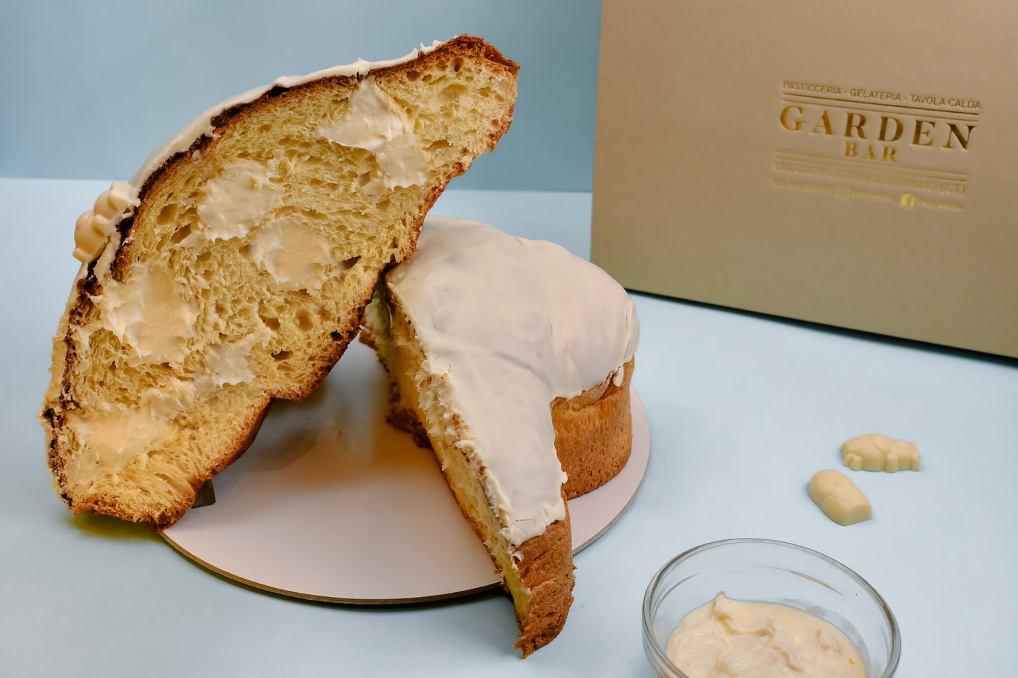 Colomba Galak farcita con crema al cioccolato bianco da 1.2kg
