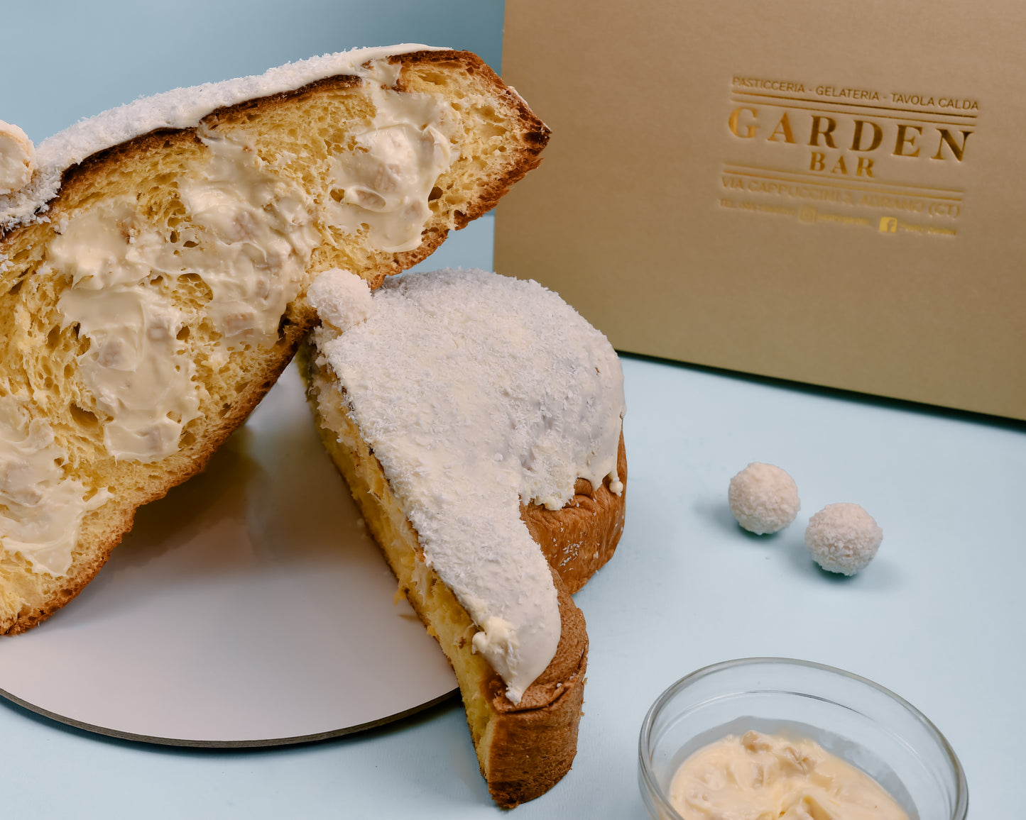 Colomba Raffaello farcita con crema al Cocco da 1.2kg